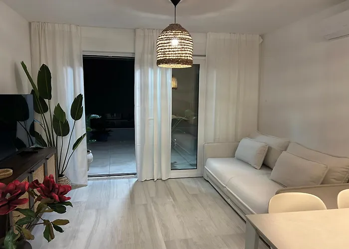 Botanical Apartment Split